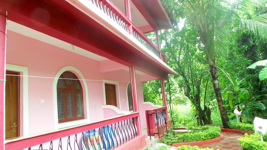 Peter'S Paradise Hotel Salcete Exterior photo