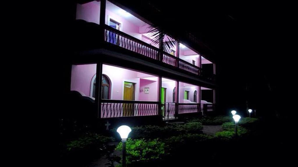 Peter'S Paradise Hotel Salcete Exterior photo