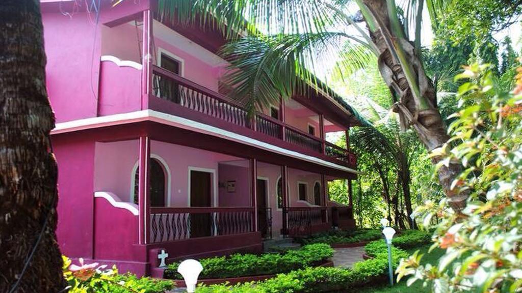 Peter'S Paradise Hotel Salcete Exterior photo